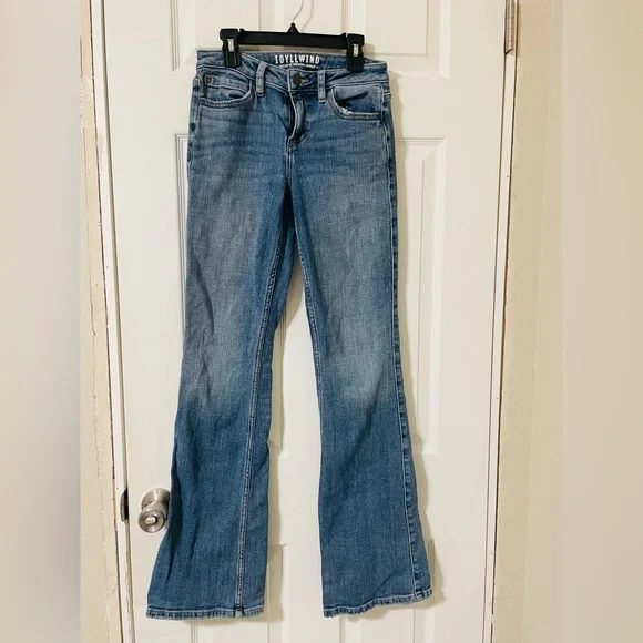 Sale! Idyllwind Blue Flare Women's Jeans - Picture 4 of 11